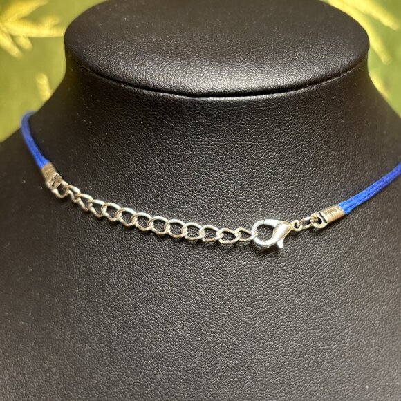 ๐ Sale! ๐ NEW Blue & teal enamel dragonfly necklace with blue woven neck cord - Picture 3 of 3